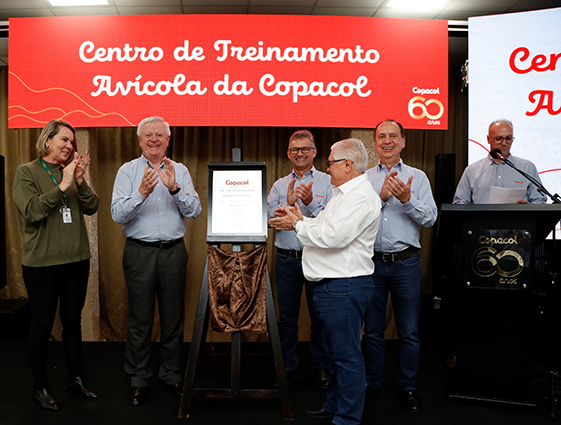 Com foco em pesquisa, Copacol implanta Centro de Treinamento Avícola | JValério