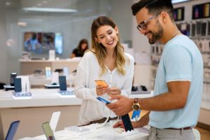 Intenção de Consumo das Famílias (ICF) cresce 5,7% em comparação com julho de 2022 | JValério