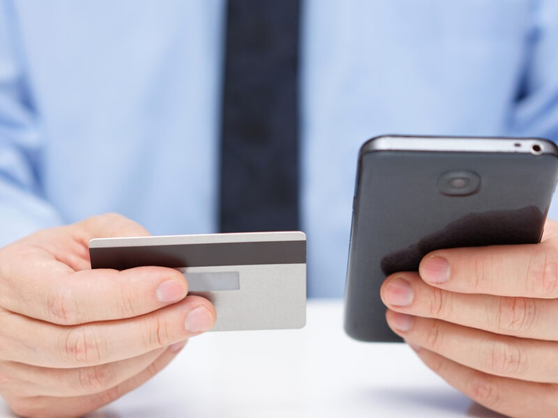 Meios de pagamento no celular crescem e se destacam como preferência entre os jovens | JValério