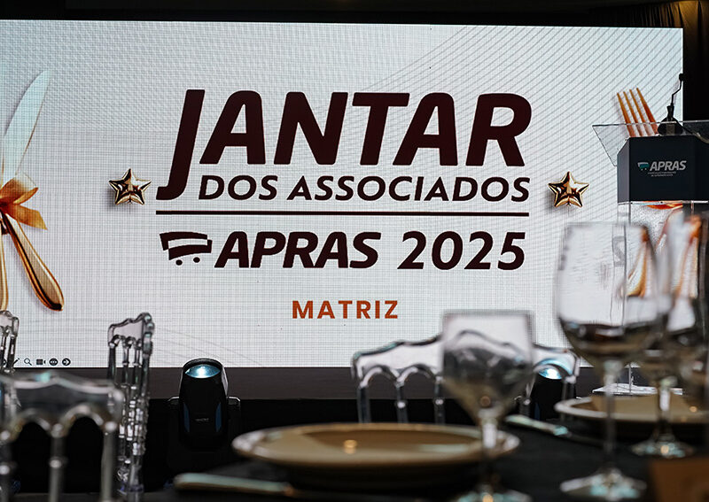 Apras reúne supermercadistas e autoridades em Jantar de Negócios