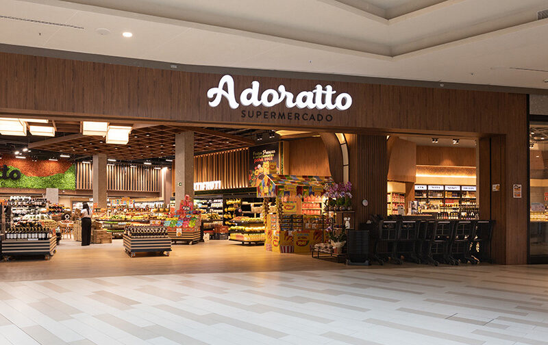 Adoratto: tradição em importados, perecíveis de excelência e expansão em pauta