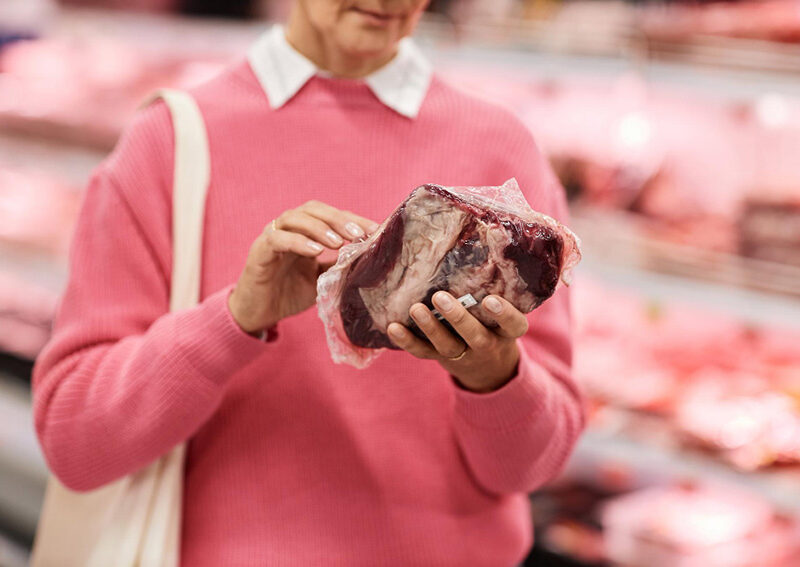 Abrasmercado: ajustes nos preços das carnes e queda expressiva dos produtos básicos marcam o comportamento da cesta em 2025