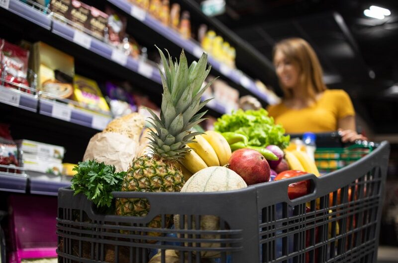 Consumo das famílias sobe 1,48% em abril, aponta ABRAS