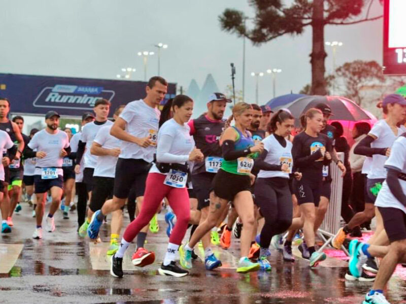 Curitiba reúne corredores mesmo com chuva e frio na quarta edição da Condor Running